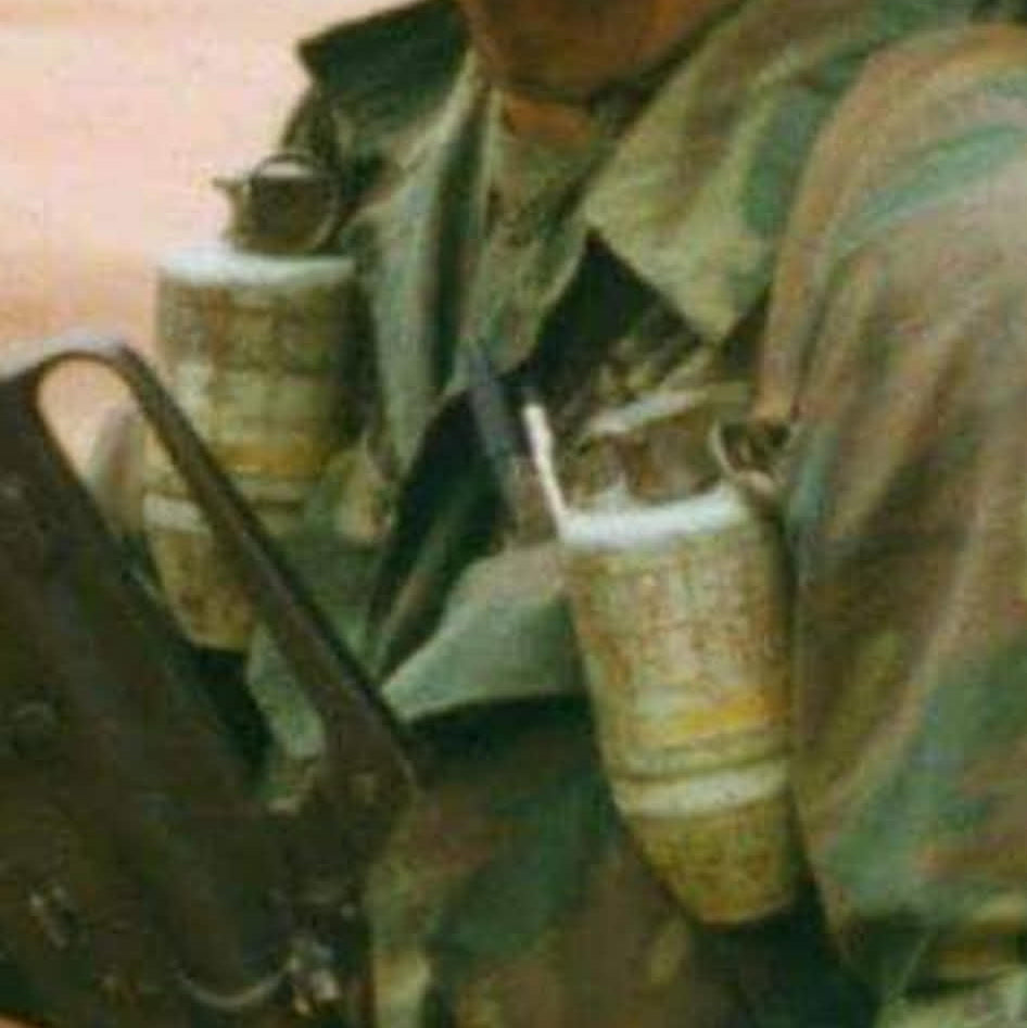 M34 White Phosphorous (Willy Pete) Grenade Replica (Dummy, No Function)